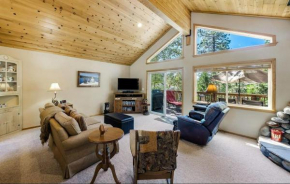 New Listing! Woodland Heights at Tahoe Park- Pet Friendly - Private Beach